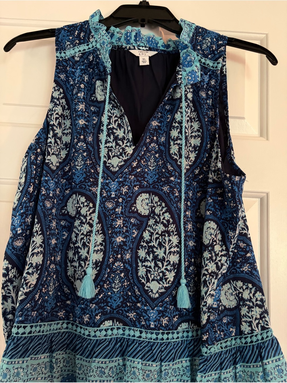 Lined, Sleeveless Blue Paisley V-Neck Women's Top by Crown & Ivy, XL